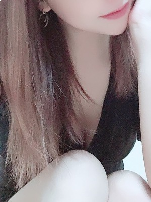 水嶋 亜紀-AKI-