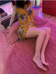 aku美 ゆり40代【保育園の先生は優しくＮＯ紙パンツ】