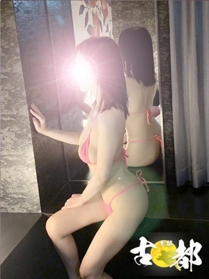 雫　華凛